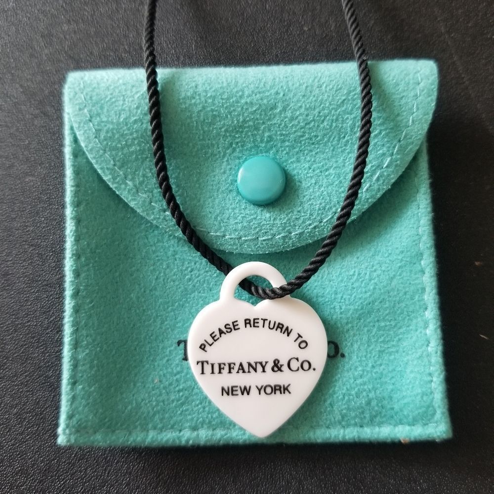 Tiffany & Co. Ireland Bone china Heart Necklace